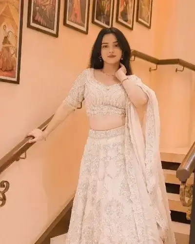 Escort Service In Amravati
